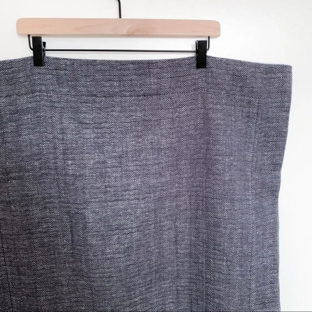 2 Restoration Hardware Herringbone Flanged Cotton-Linen King Shams